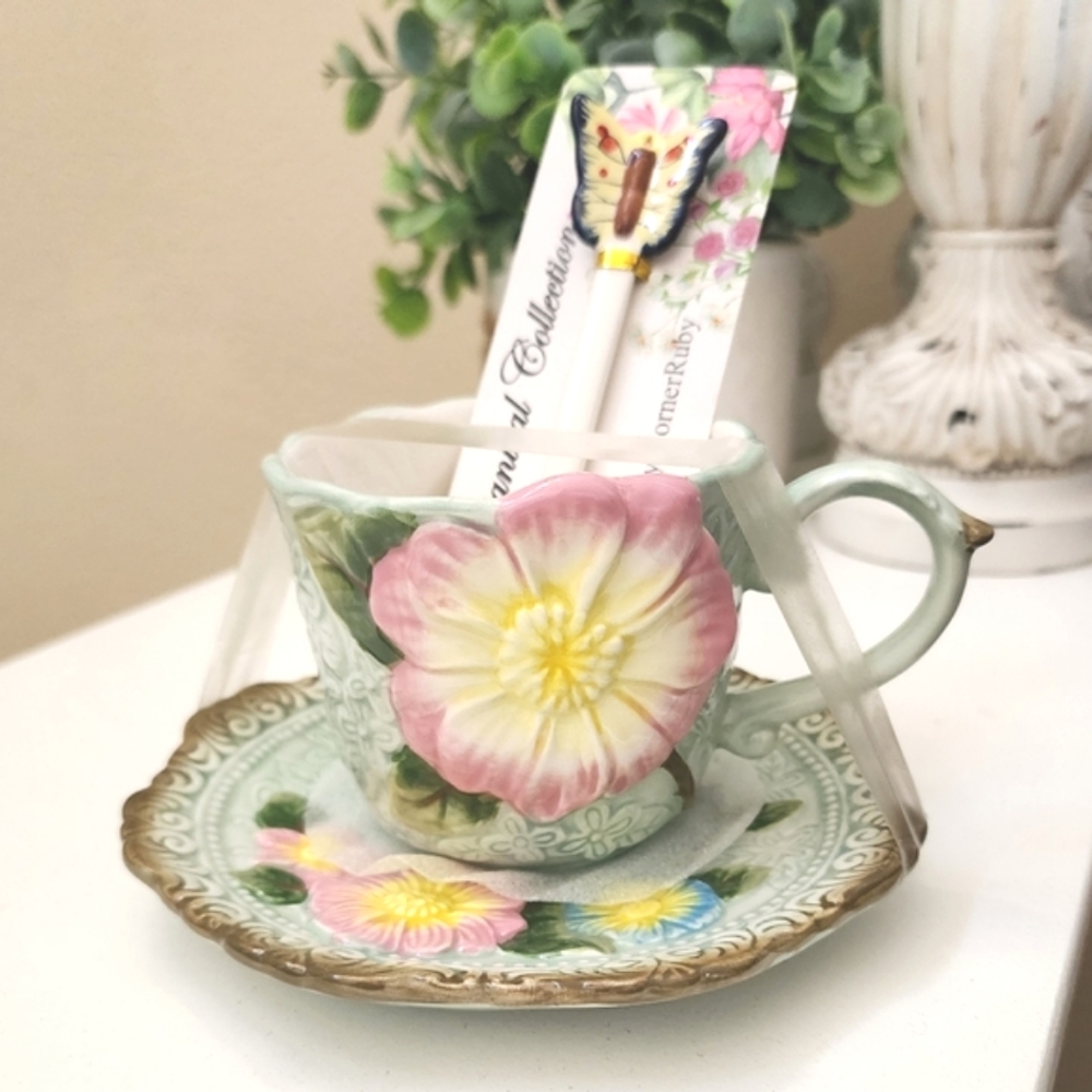 Corner Ruby Botanical Collection Floral 3 Piece Cup&Saucer & Spoon Set ~ New